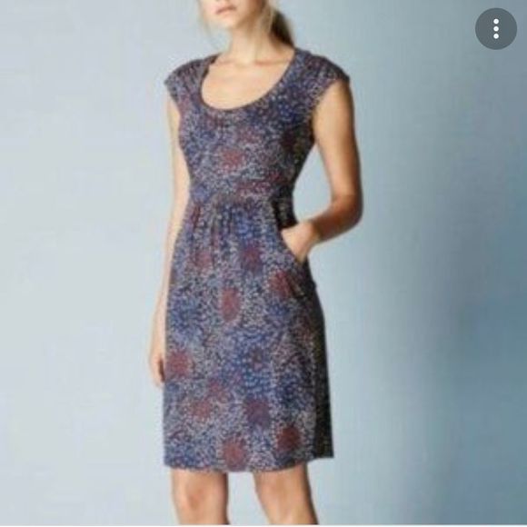 🌿 Boden size 4R 4 regular dress with pockets - Picture 2 of 5